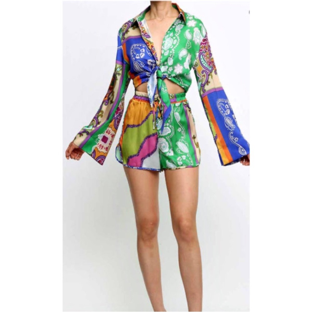 Zara Multicolor Floral Paisley Short Set